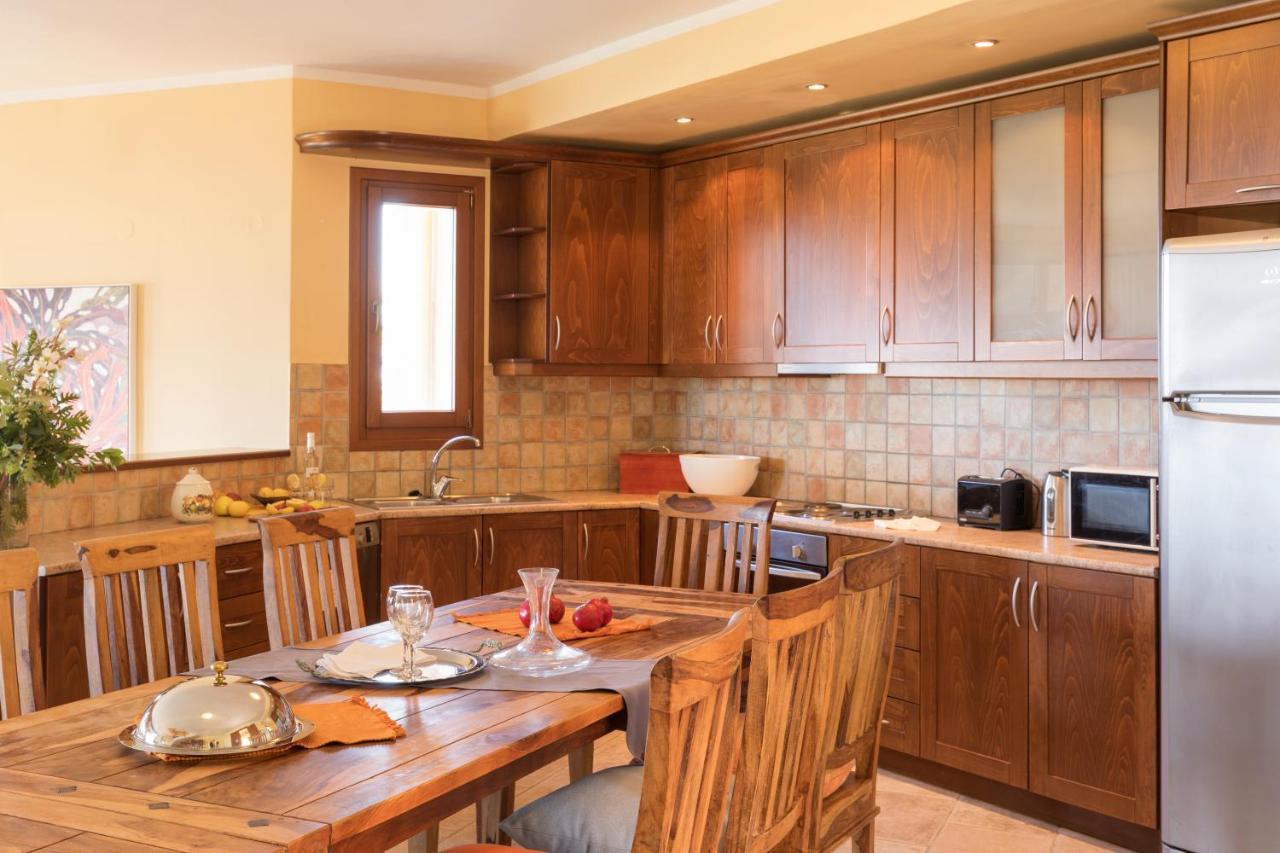 Dendrilia Villa & Suite By Rodostamo Collection Kassiopi Extérieur photo